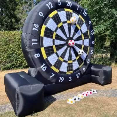Location cible de football gonflable géante en Normandie