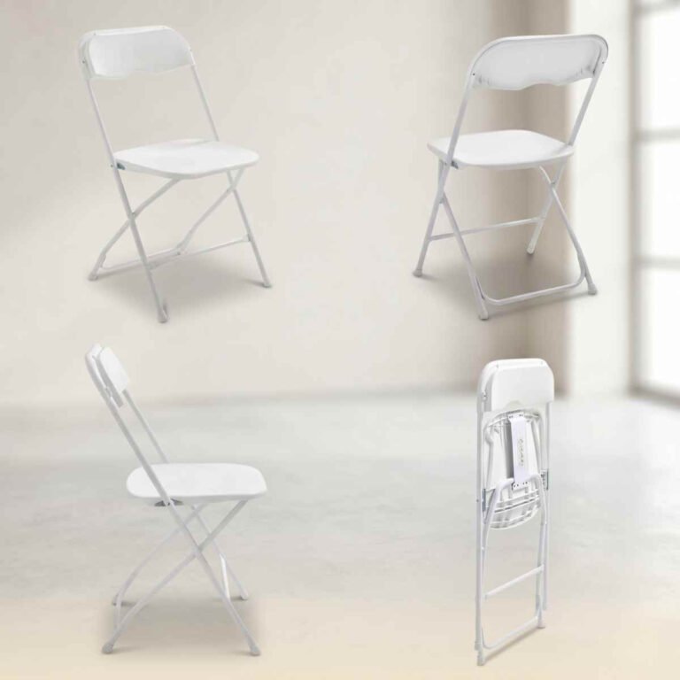 Chaises pliantes blanches à louer pour un repas sous barnum en Normandie