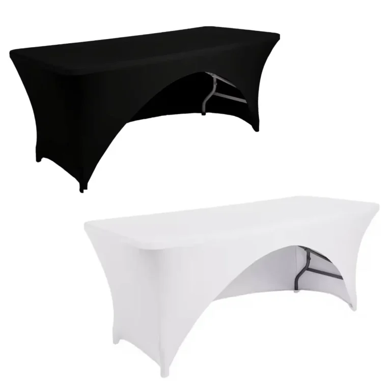 Housse déco noire et blanche pour table de 180 cm à louer en Normandie